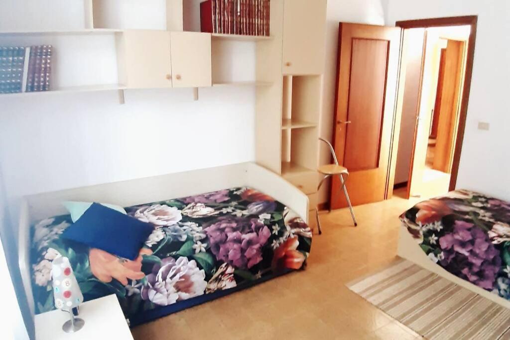 Gabry'S Home Three-Bedroom Big Apartment Near City Center & Train Station To Pisa And Florence & Ferries To Sardegna Corsica Ливорно Экстерьер фото